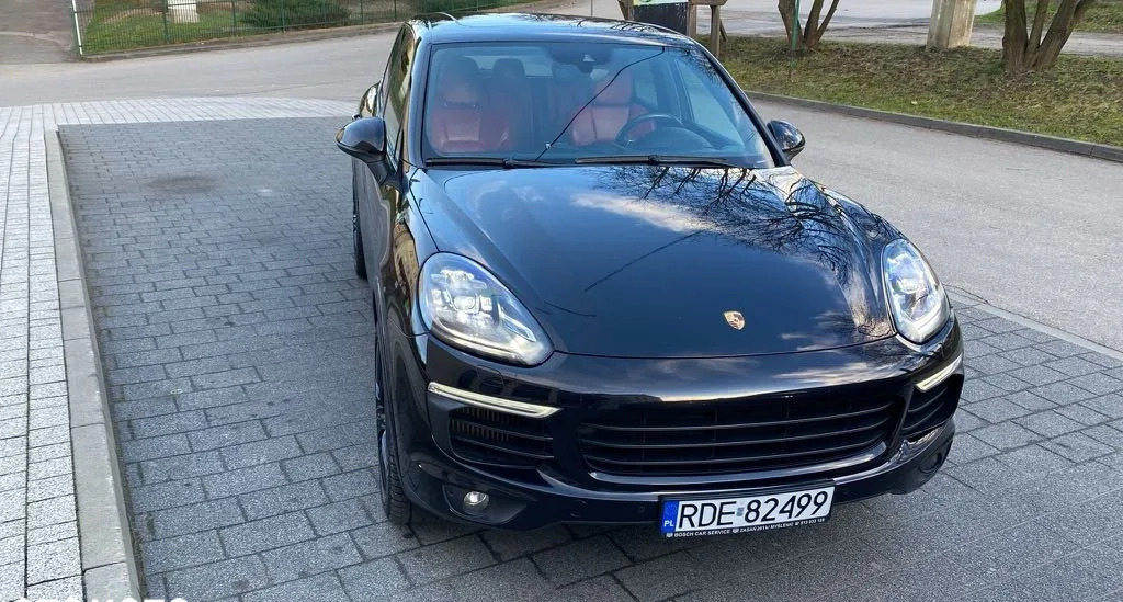 Porsche Cayenne cena 209000 przebieg: 139000, rok produkcji 2017 z Pieszyce małe 79